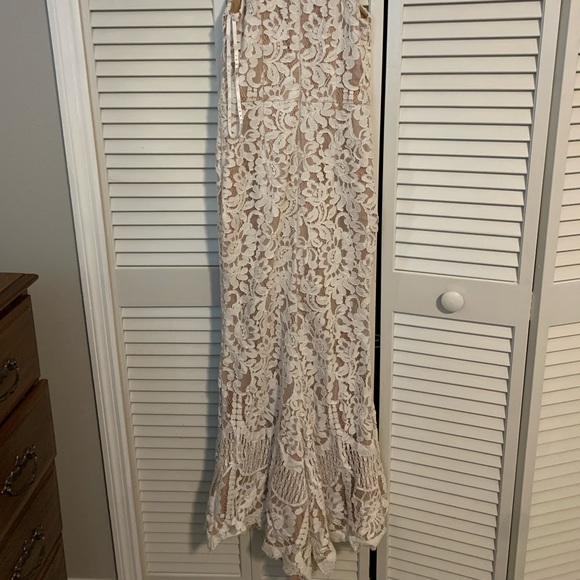 Jarlo Ariel Maxi Dress - Picture 4 of 4